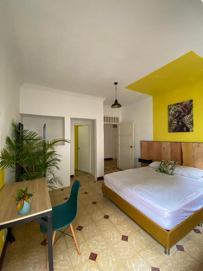 La Palmera Hostel Cali Εξωτερικό φωτογραφία